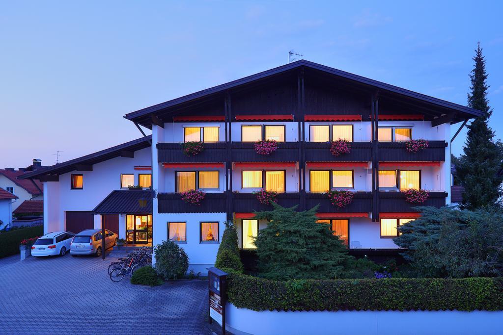 Appartementhaus Absmeier Bad Fussing Exterior photo